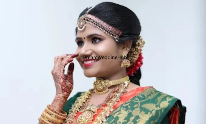 Blossom Salon And Bridal Studio